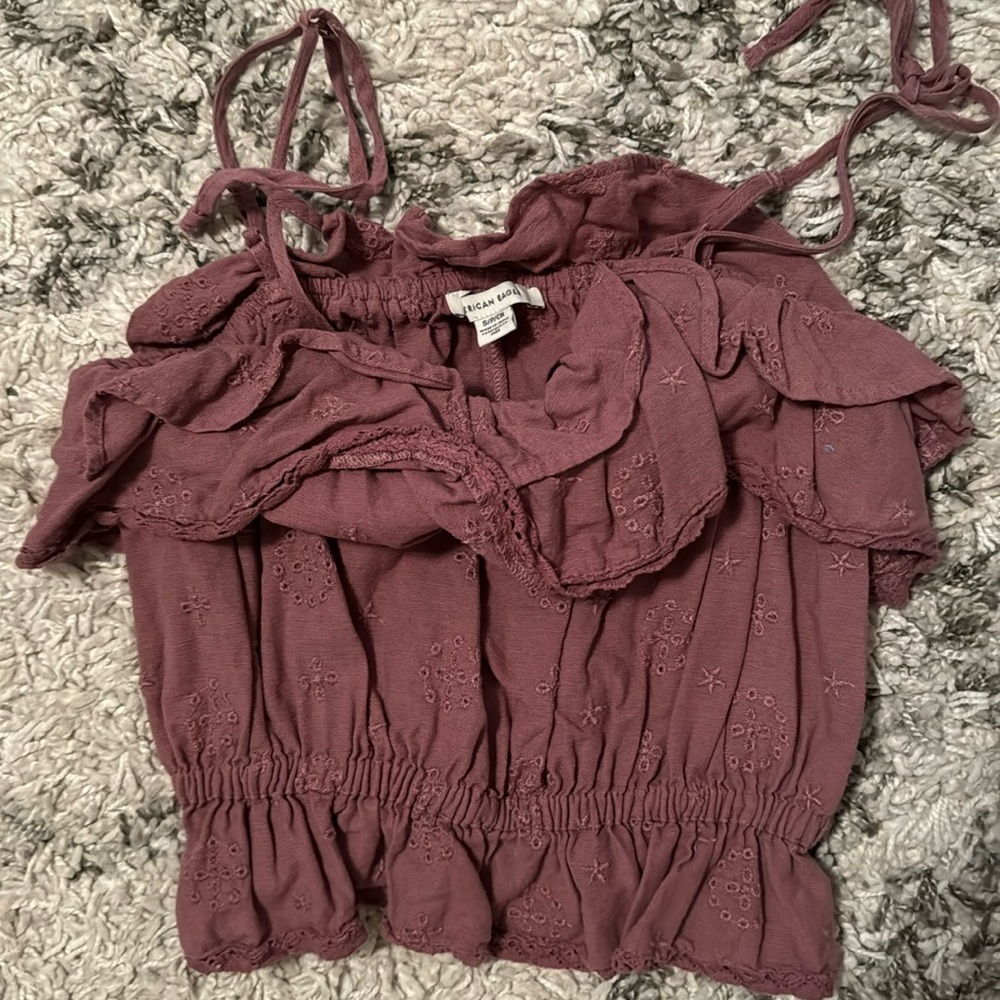 Mauve tie tank